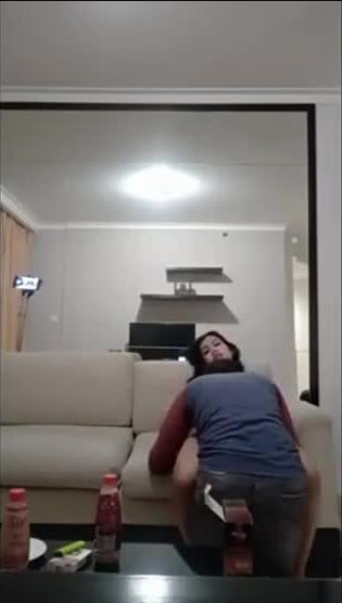 [人妖骚穴] 饥渴人妖难寻猛同操，久旱逢甘内射到失禁